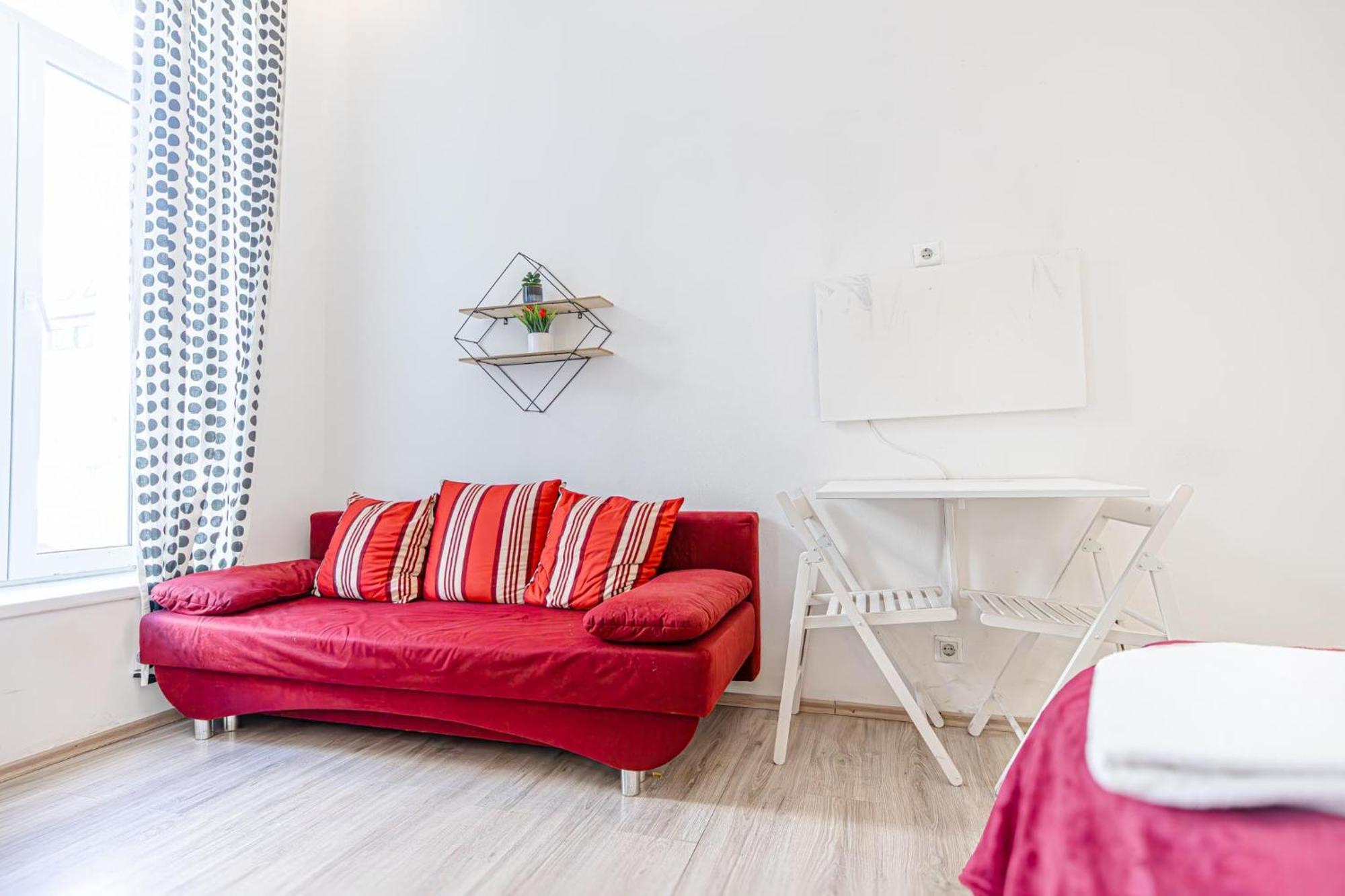 Sleek Studio Apt - Suitable For Longstays Вена Экстерьер фото