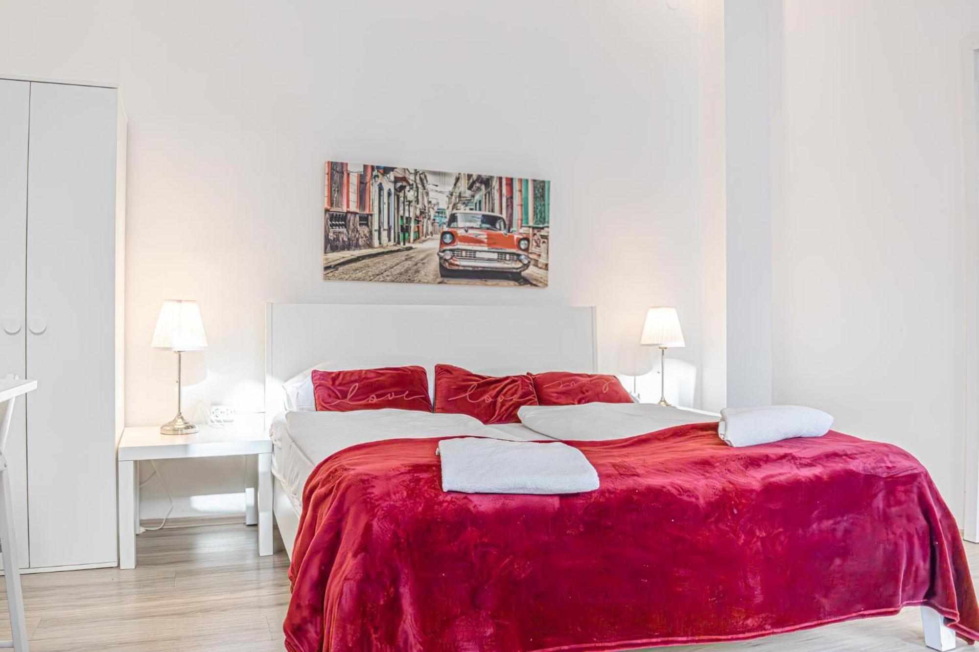 Sleek Studio Apt - Suitable For Longstays Вена Экстерьер фото