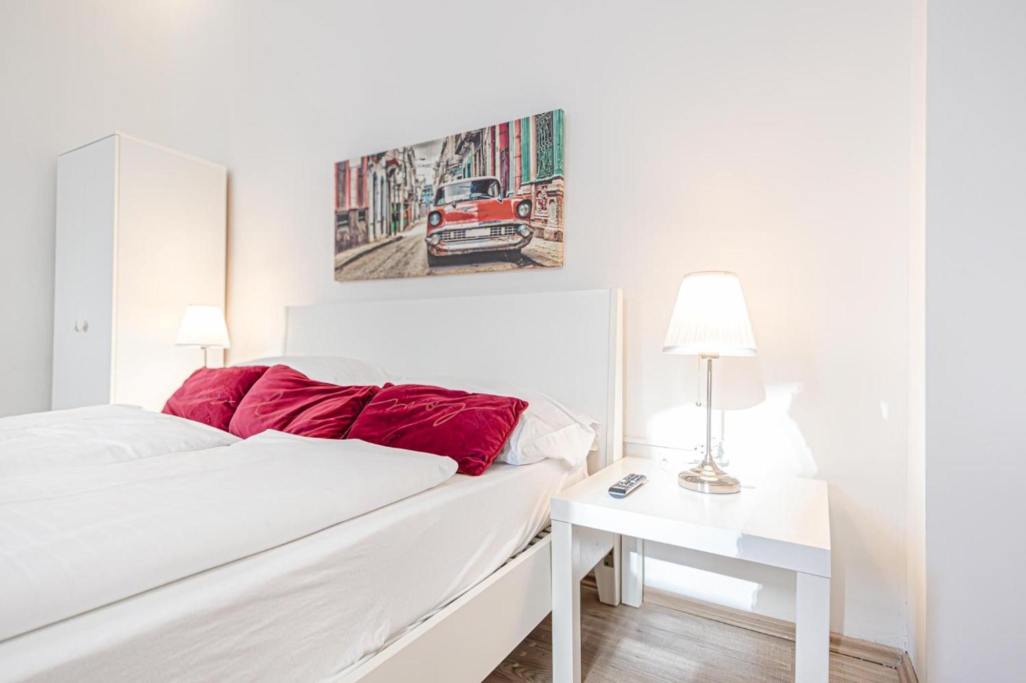 Sleek Studio Apt - Suitable For Longstays Вена Экстерьер фото