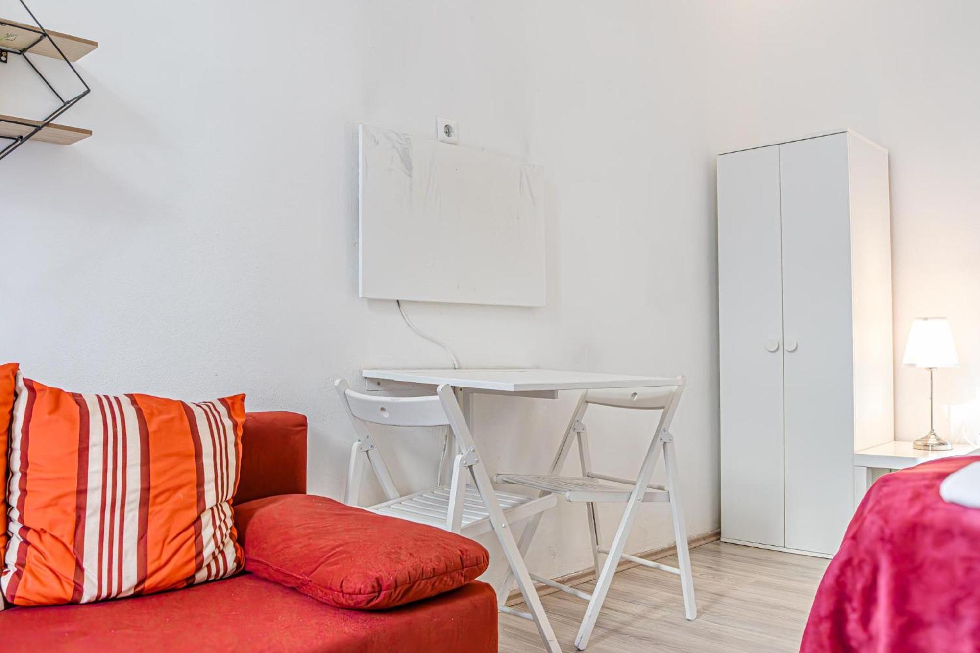 Sleek Studio Apt - Suitable For Longstays Вена Экстерьер фото