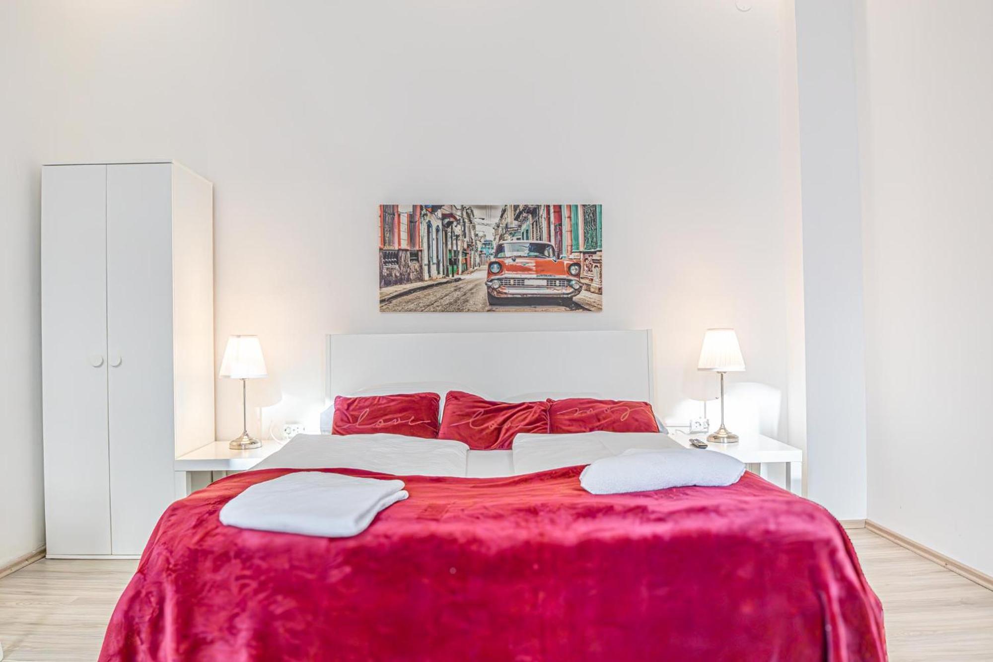 Sleek Studio Apt - Suitable For Longstays Вена Экстерьер фото